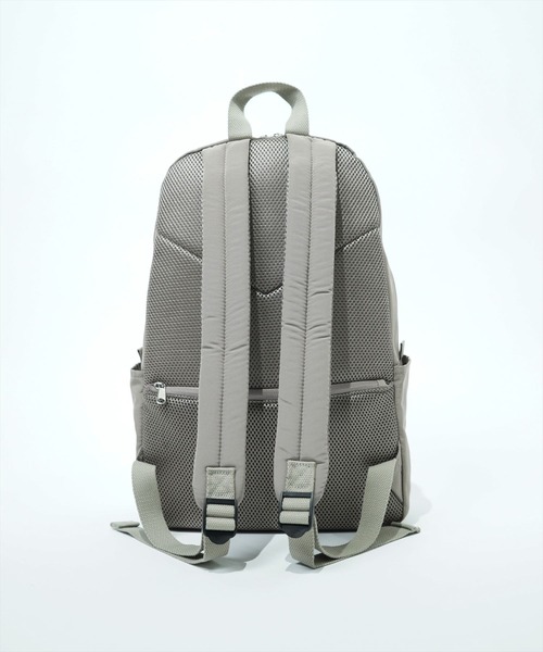 anello GRANDE(アネログランデ)の「"02"≪anello GRANDE≫MOIST/モイスト 10ポケット/15L 2WAY デイパック/リュック(バックパック/リュック・レディース・ネイビー/グレイッシュベージュ/ブラック・ONE SIZE)」の10枚目の写真