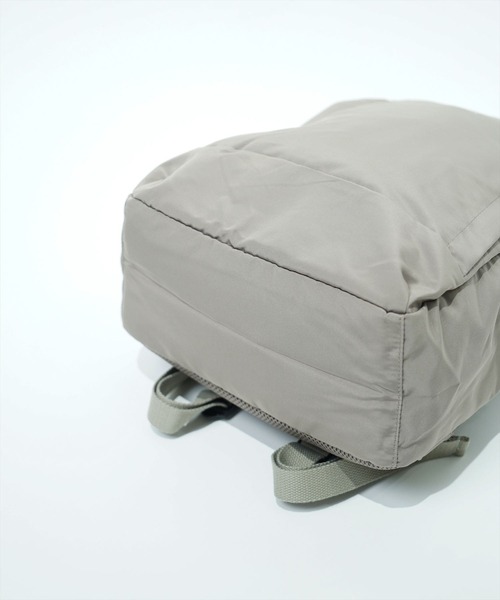 anello GRANDE(アネログランデ)の「"02"≪anello GRANDE≫MOIST/モイスト 10ポケット/15L 2WAY デイパック/リュック(バックパック/リュック・レディース・ネイビー/グレイッシュベージュ/ブラック・ONE SIZE)」の11枚目の写真