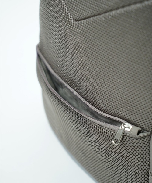 anello GRANDE(アネログランデ)の「"02"≪anello GRANDE≫MOIST/モイスト 10ポケット/15L 2WAY デイパック/リュック(バックパック/リュック・レディース・ネイビー/グレイッシュベージュ/ブラック・ONE SIZE)」の18枚目の写真