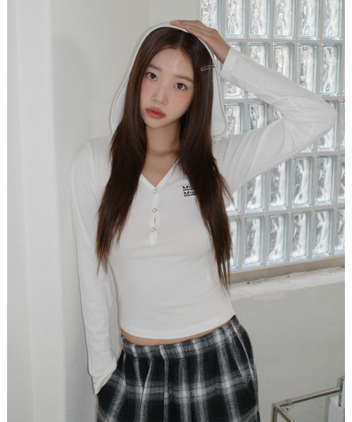 muahmuah（ムーアムーア）の「ヘンリーネックフードスティッチTシャツ[6色]（Tシャツ/カットソー・レディース・ネイビー/ホワイト/ブラック/グレー/ベージュ/カーキ・FREE）」の18枚目の写真
