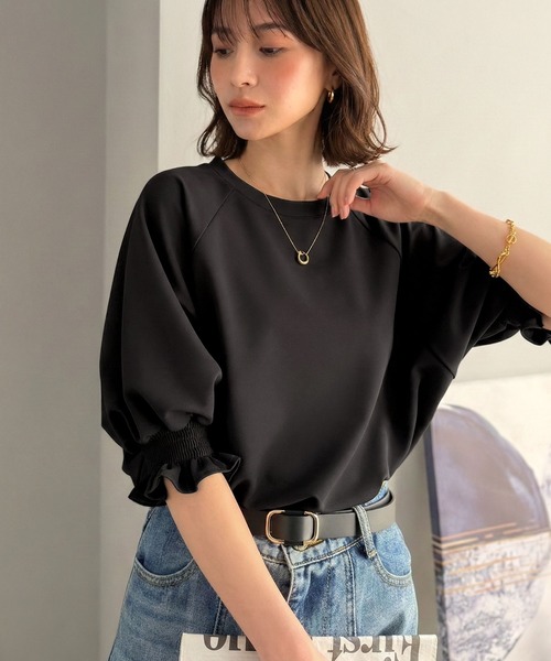 Classical Evon(クラシカルエヴォン)の「【Classical Evon】上品なフリルデザインで、袖先に華やぎを。ジョーゼット素材キャンディースリーブプルオーバー(Tシャツ/カットソー・レディース・ブラウン/ライトベージュ/ブラック/オフホワイト・X-LARGE/SMALL/MEDIUM/LARGE)」の21枚目の写真