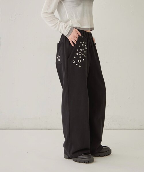 WHO'S WHO gallery(フーズフーギャラリー)の「EYELET SWEAT PANT(スウェットパンツ・レディース・ブラック/グレー/ライトグレー/カーキ・SMALL/MEDIUM)」の8枚目の写真