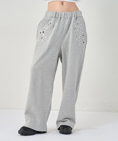 WHO'S WHO gallery(フーズフーギャラリー)の「EYELET SWEAT PANT(スウェットパンツ・レディース・ブラック/グレー/ライトグレー/カーキ・SMALL/MEDIUM)」の12枚目の写真
