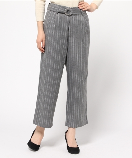 Discoat Parisien（ディスコートパリシアン）の「起毛ベルト付ワイドクロップドパンツ（その他パンツ・レディース・グレー/ネイビー/ブラック・SMALL/LARGE/MEDIUM）」の3枚目の写真