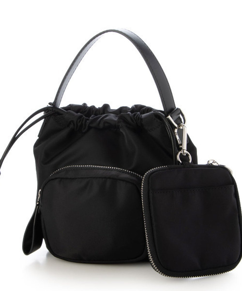 cache cache(カシュ カシュ)の「カシュカシュ cachecache / アクセポーチ付ナイロントート(トートバッグ・レディース・レオパード/ブラック・FREE)」の3枚目の写真