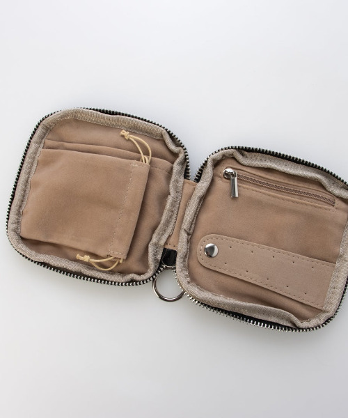 cache cache(カシュ カシュ)の「カシュカシュ cachecache / アクセポーチ付ナイロントート(トートバッグ・レディース・レオパード/ブラック・FREE)」の8枚目の写真