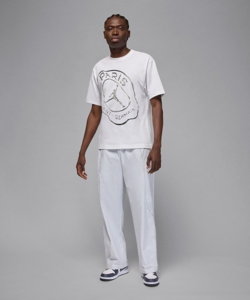 JORDAN BRAND（ジョーダンブランド）の「JORDAN BRAND Paris Saint-Germain Practice T-Shirt（ジョーダンブランド パリ・サンジェルマン プラクティス Tシャツ）（Tシャツ/カットソー・メンズ・ホワイト系/グレー系・MEDIUM/X-LARGE/LARGE）」の7枚目の写真