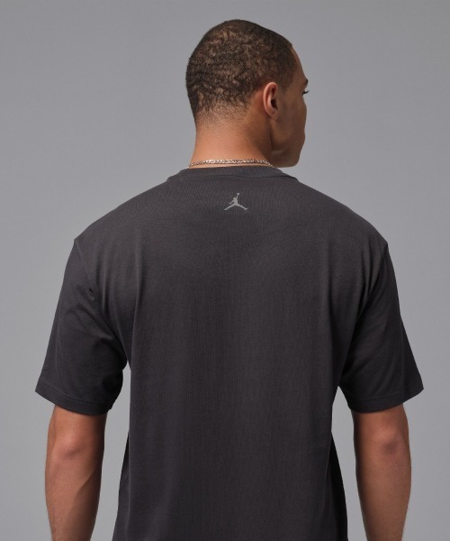 JORDAN BRAND（ジョーダンブランド）の「JORDAN BRAND Paris Saint-Germain Practice T-Shirt（ジョーダンブランド パリ・サンジェルマン プラクティス Tシャツ）（Tシャツ/カットソー・メンズ・ホワイト系/グレー系・MEDIUM/X-LARGE/LARGE）」の8枚目の写真