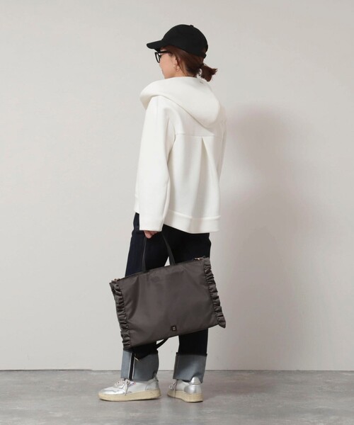 NOLLEY’S（ノーリーズ）の「【nolnol/ノルノル】ナイロンフリルトートバッグ（トートバッグ・レディース・ブラウン/グレー/ブラック・FREE）」の4枚目の写真