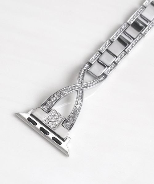 Urban Coral(アーバンコーラル)の「Apple Watch Band / アップルウォッチ ジルコニアクロスデザインバンド / Urban Coral(デジタル腕時計・レディース・シルバー・40mm)」の7枚目の写真