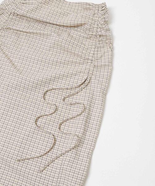 SENSE OF PLACE by URBAN RESEARCH（センスオブプレイスバイアーバンリサーチ）の「シャーリングスカート（スカート・レディース・イエロー系その他/ブラック/ホワイト系その他・MEDIUM/SMALL）」の12枚目の写真