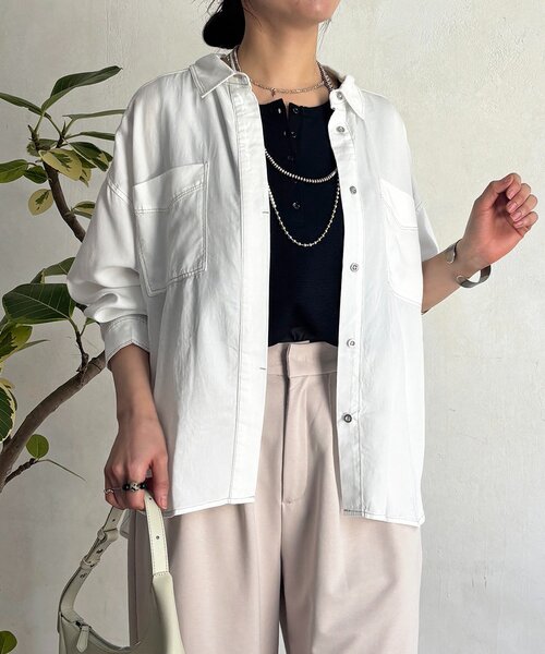 un dix cors（アンディコール）の「デニムラウンドシャツ（シャツ/ブラウス・レディース・インディゴブルー/グレー/サックスブルー/オフホワイト・FREE）」の8枚目の写真