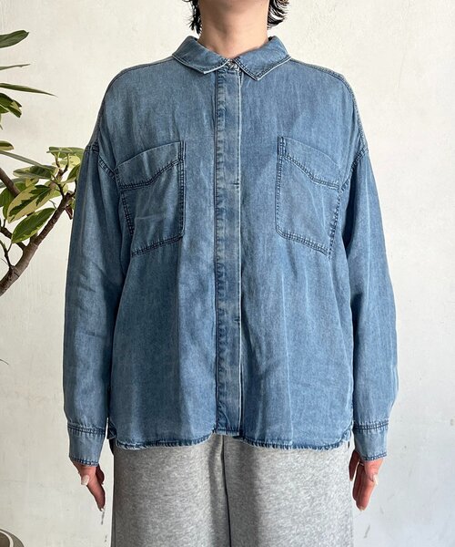 un dix cors（アンディコール）の「デニムラウンドシャツ（シャツ/ブラウス・レディース・インディゴブルー/グレー/サックスブルー/オフホワイト・FREE）」の12枚目の写真