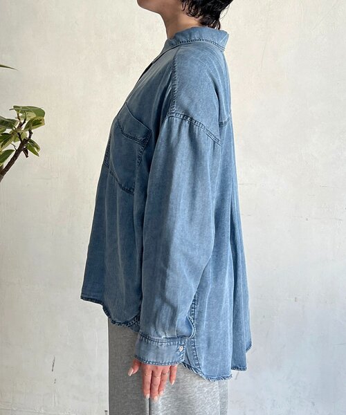 un dix cors（アンディコール）の「デニムラウンドシャツ（シャツ/ブラウス・レディース・インディゴブルー/グレー/サックスブルー/オフホワイト・FREE）」の13枚目の写真