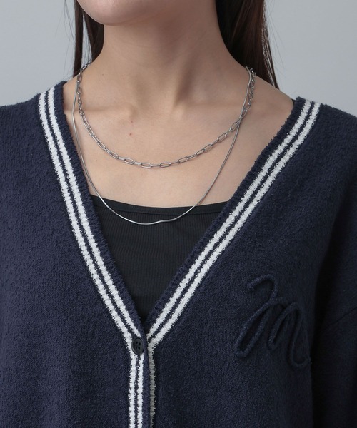 GLOBAL WORK（グローバルワーク）の「MATINEE LINE/ブークレラインＶカーディガン/646673（カーディガン/ボレロ・レディース・ネイビー/ライトベージュ・MEDIUM/LARGE）」の17枚目の写真