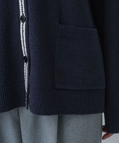 GLOBAL WORK（グローバルワーク）の「MATINEE LINE/ブークレラインＶカーディガン/646673（カーディガン/ボレロ・レディース・ネイビー/ライトベージュ・MEDIUM/LARGE）」の21枚目の写真