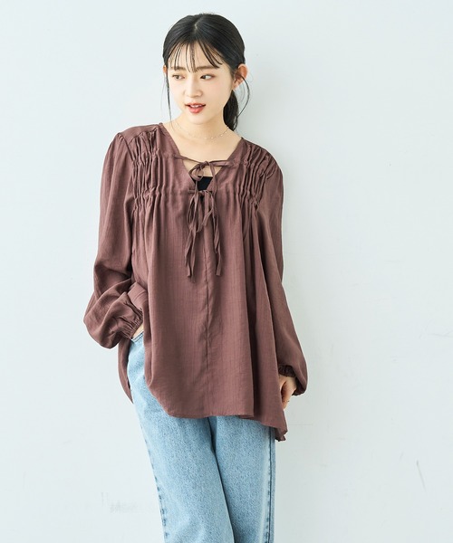 mil（ミル）の「シャーリング リボン チュニック ブラウス【587236】（シャツ/ブラウス・レディース・ブラック/ブラウン/オフホワイト・ONE SIZE）」の11枚目の写真