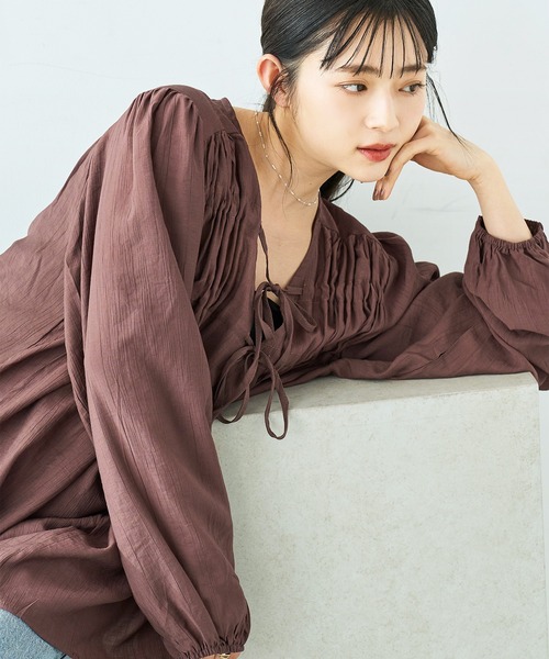 mil（ミル）の「シャーリング リボン チュニック ブラウス【587236】（シャツ/ブラウス・レディース・ブラック/ブラウン/オフホワイト・ONE SIZE）」の9枚目の写真