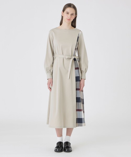 BLUE LABEL CRESTBRIDGE(ブルーレーベルクレストブリッジ)の「【一部店舗限定】パーシャルチェックポンチドレス(ワンピース・レディース・ブラック/ベージュ系その他・40/38/36)」の2枚目の写真