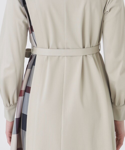 BLUE LABEL CRESTBRIDGE(ブルーレーベルクレストブリッジ)の「【一部店舗限定】パーシャルチェックポンチドレス(ワンピース・レディース・ブラック/ベージュ系その他・40/38/36)」の11枚目の写真