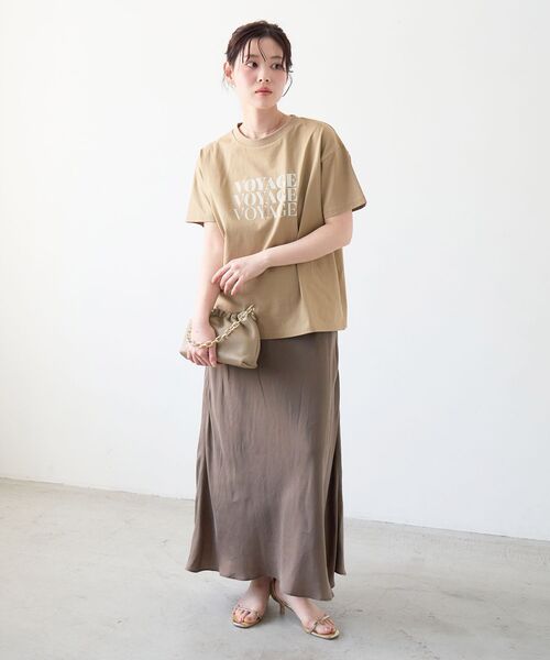 le.coeur blanc（ルクールブラン）の「VOYAGEフロッキーロゴTシャツ（Tシャツ/カットソー・レディース・ダークグレー/オフホワイト/ベージュ・38）」の4枚目の写真