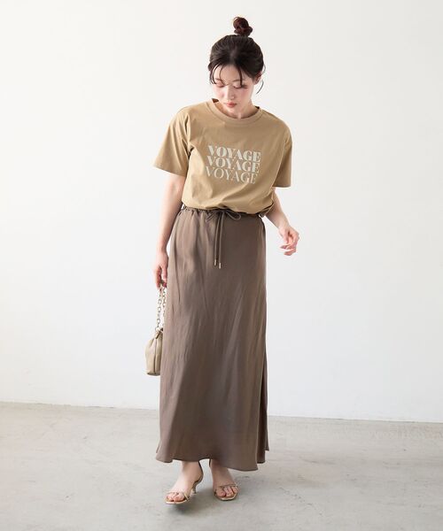 le.coeur blanc（ルクールブラン）の「VOYAGEフロッキーロゴTシャツ（Tシャツ/カットソー・レディース・ダークグレー/オフホワイト/ベージュ・38）」の5枚目の写真