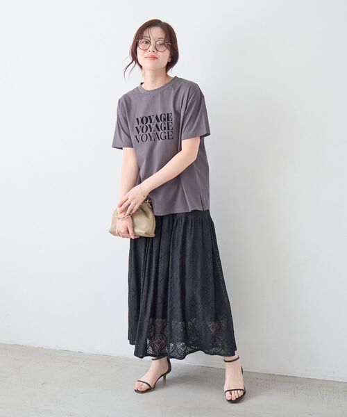 le.coeur blanc（ルクールブラン）の「VOYAGEフロッキーロゴTシャツ（Tシャツ/カットソー・レディース・ダークグレー/オフホワイト/ベージュ・38）」の18枚目の写真