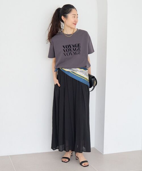 le.coeur blanc(ルクールブラン)の「VOYAGEフロッキーロゴTシャツ(Tシャツ/カットソー・レディース・ダークグレー/オフホワイト/ベージュ・38)」の5枚目の写真