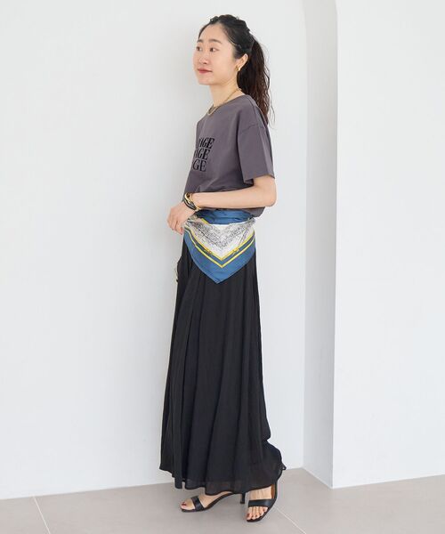 le.coeur blanc(ルクールブラン)の「VOYAGEフロッキーロゴTシャツ(Tシャツ/カットソー・レディース・ダークグレー/オフホワイト/ベージュ・38)」の8枚目の写真