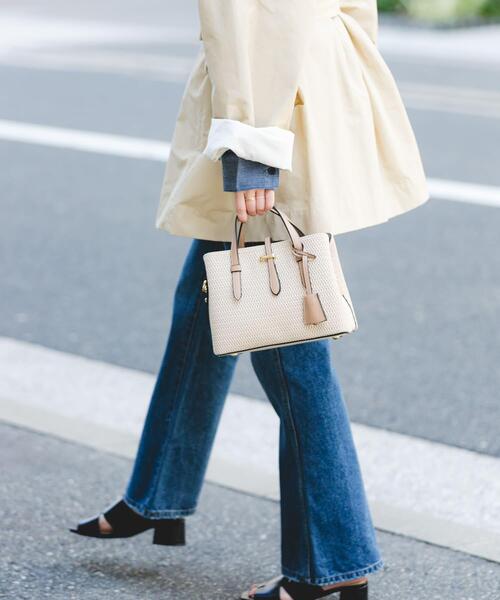 RODE SKO（ロデスコ）の「『Sサイズ』チャーム付メッシュミニバッグ（ハンドバッグ・レディース・ベージュ/ブラック・ONE）」の17枚目の写真