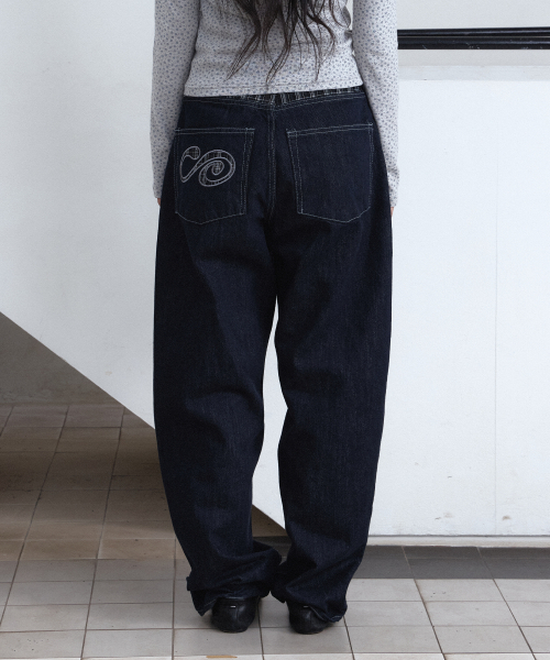 PARAKEET(パラキート)の「プレイドコンビロゴデニム(インディゴ)(デニムパンツ・レディース・ネイビー・MEDIUM/SMALL)」の4枚目の写真