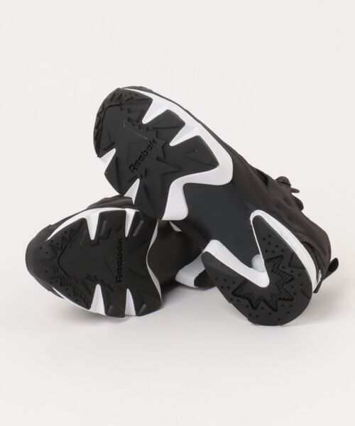 ASBee(アスビー)の「Reebok リーボック INSTAPUMP FURY 94 レディーススニーカー(インスタポンプフューリー94) 120737 100211657 ブラック/ブラック/ホワイト(スニーカー・レディース・ブラック×ホワイト・25.0cm/24.5cm/24.0cm/23.5cm/23.0cm)」の2枚目の写真