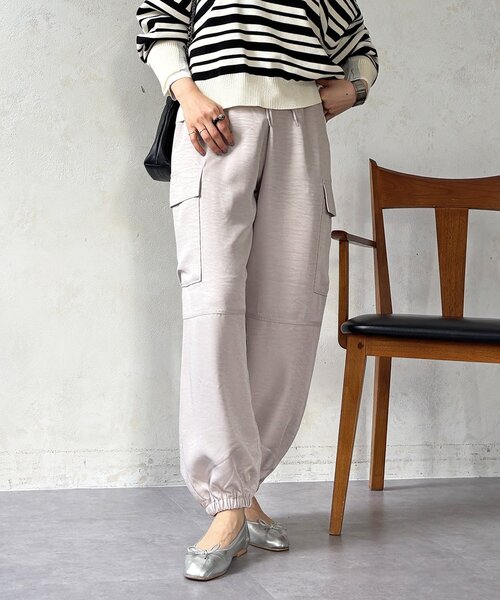 un dix cors(アンディコール)の「ヴィンテージサテンカーゴパンツ(その他パンツ・レディース・チャコールグレー/グレイッシュベージュ/ミント・FREE)」の3枚目の写真