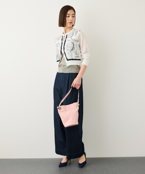 ROPE'（ロペ）の「ヴィンテージスカーフプリントカーディガン/セットアップ対応・イージーケア（カーディガン/ボレロ・レディース・オフホワイト/ブルー系その他・FREE）」の6枚目の写真