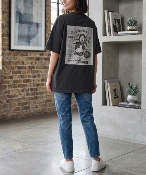 ALWAYS GOOD TIME（オルウェイズグッドタイム）の「【GOONIES/グーニーズ】ＵＳＤヴィンテージ加工プリント半袖Ｔシャツ/Movie Tee（Tシャツ/カットソー・メンズ・ブラック系その他/スミクロ/アイボリー/ホワイト系その他・L/M/LL）」の11枚目の写真