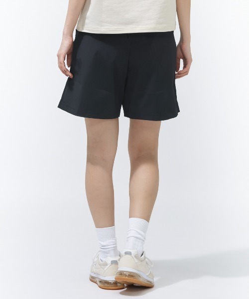 PUMA（プーマ）の「プーマ PUMA ESS ELEVATED ウーブン ショートPT（その他パンツ・レディース・ブラック/ブラウン・L/M/S）」の5枚目の写真