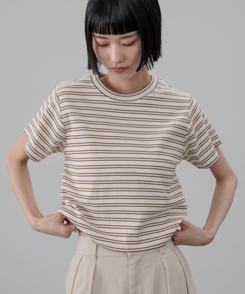 LOWRYS FARM(ローリーズファーム)の「フライスチビTEE 637055(Tシャツ/カットソー・レディース・ホワイト/ホワイト系その他/ブラック/グレー系その他/ブラウン系その他・FREE)」の3枚目の写真