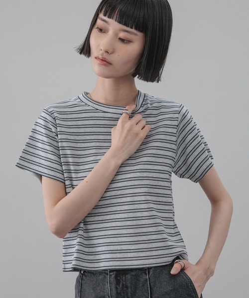 LOWRYS FARM(ローリーズファーム)の「フライスチビTEE 637055(Tシャツ/カットソー・レディース・ホワイト/ホワイト系その他/ブラック/グレー系その他/ブラウン系その他・FREE)」の5枚目の写真