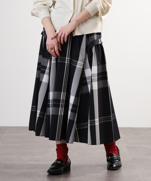 Anna Nicola（アンナニコラ）の「Anna Nicola チェックフレアスカート（スカート・レディース・ブラック/ネイビー・38）」の14枚目の写真