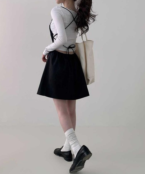 LAFFMO(ラフモ)の「バッククロスミニキャミワンピース(ワンピース・レディース・ブラック/グレー・F)」の4枚目の写真