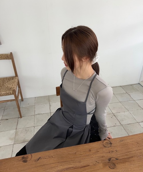 LAFFMO(ラフモ)の「バッククロスミニキャミワンピース(ワンピース・レディース・ブラック/グレー・F)」の9枚目の写真