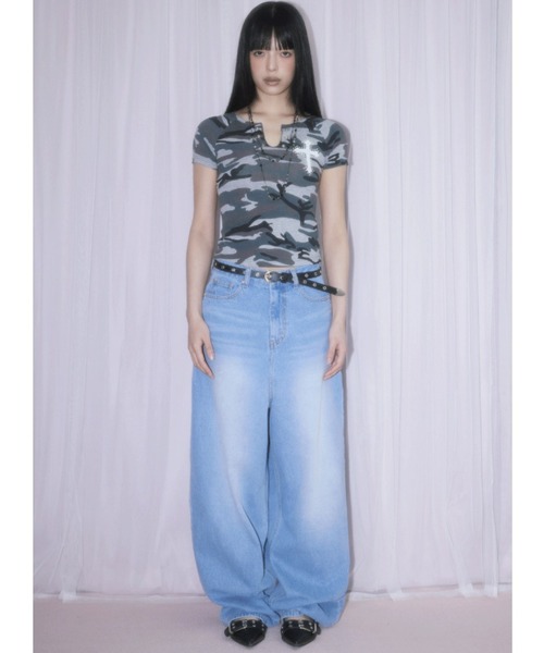 NIIER NOR(ニアノア)の「A'GEM/9 × .kom 『NIIER NOR/ニーアノア』 VINTAGE CROSS TEE/ビンテージクロス Tシャツ(Tシャツ/カットソー・レディース・グレー/カモフラージュ・FREE)」の6枚目の写真
