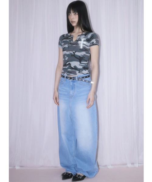NIIER NOR(ニアノア)の「A'GEM/9 × .kom 『NIIER NOR/ニーアノア』 VINTAGE CROSS TEE/ビンテージクロス Tシャツ(Tシャツ/カットソー・レディース・グレー/カモフラージュ・FREE)」の7枚目の写真