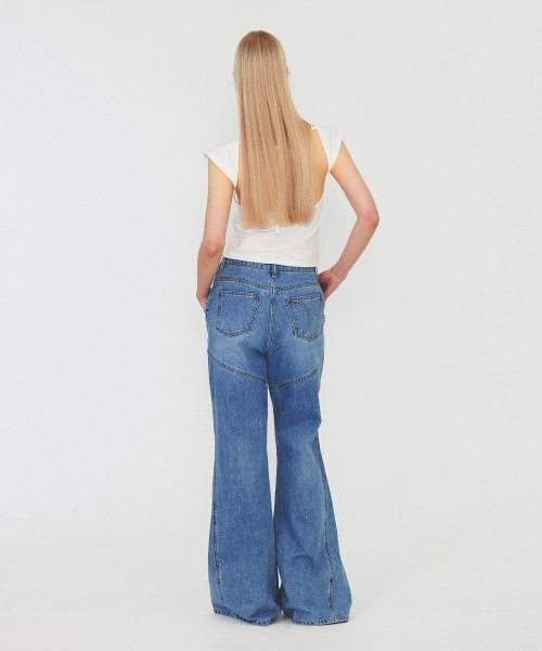 DIAGONAL(ダイアゴナル)の「DIAGONAL BOOTS CUT DENIM PANTS (light blue)(デニムパンツ・レディース・その他・SMALL/MEDIUM)」の7枚目の写真