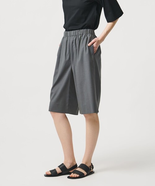 LOEFF（ロエフ）の「＜LOEFF＞トロピカルウール  キュロット（その他パンツ・レディース・オリーブ/ブラック/コバルトブルー・1/0）」の2枚目の写真