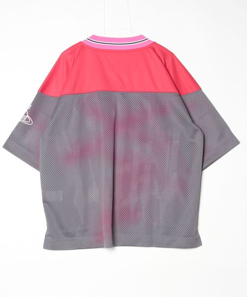 Vivienne Westwood MAN(ヴィヴィアンウエストウッドマン)の「SPRAY FOOT BALL JERSEY MESH T-SHIRT.(Tシャツ/カットソー・メンズ・ライトグレー・M)」の2枚目の写真