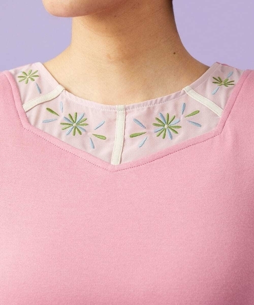 Jocomomola（ホコモモラ）の「【2WAY】フラワー刺繍シフォンタンクトップ（Tシャツ/カットソー・レディース・ブラック/アイボリー/ピンク・40）」の7枚目の写真