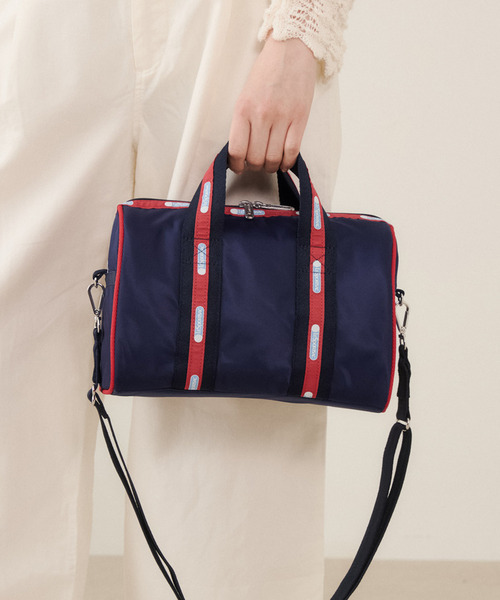 LeSportsac(レスポートサック)の「MED WEB BOSTON オーシャンフレアWEB(ショルダーバッグ・レディース・ブルー・FREE)」の2枚目の写真