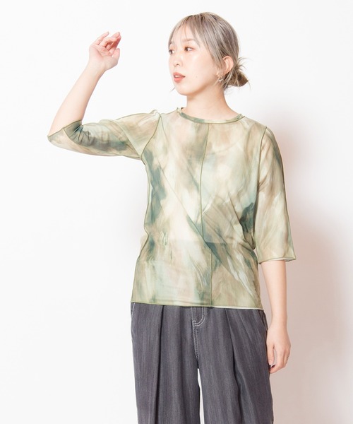 OSMOSIS(オズモーシス)の「プリントメロー切替Tシャツ(Tシャツ/カットソー・レディース・グリーン/ブラウン/ブラック・ONE SIZE)」の3枚目の写真