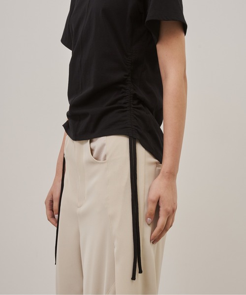 CITY TOKYO(シティトウキョウ)の「【CITY TOKYO/シティートウキョウ】Side Drawstring Tee/サイドドローストリングTシャツ(Tシャツ/カットソー・レディース・ブラック/ホワイト・FREE)」の3枚目の写真